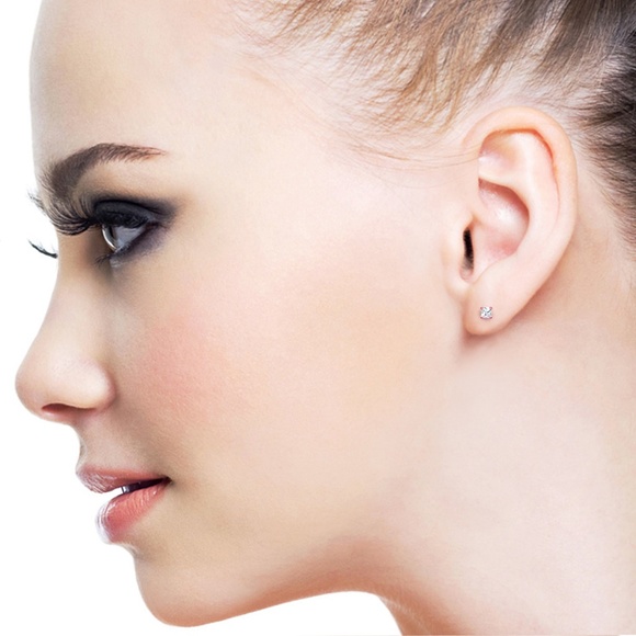 GOLD STUD EARRINGS WITH 0.25 CT. NATURAL DIAMONDS - Picture 2 of 6